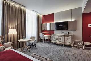 Отель Grand Hotel Lviv Luxury & Spa Львов Улучшенный двухместный номер с 1 кроватью-1